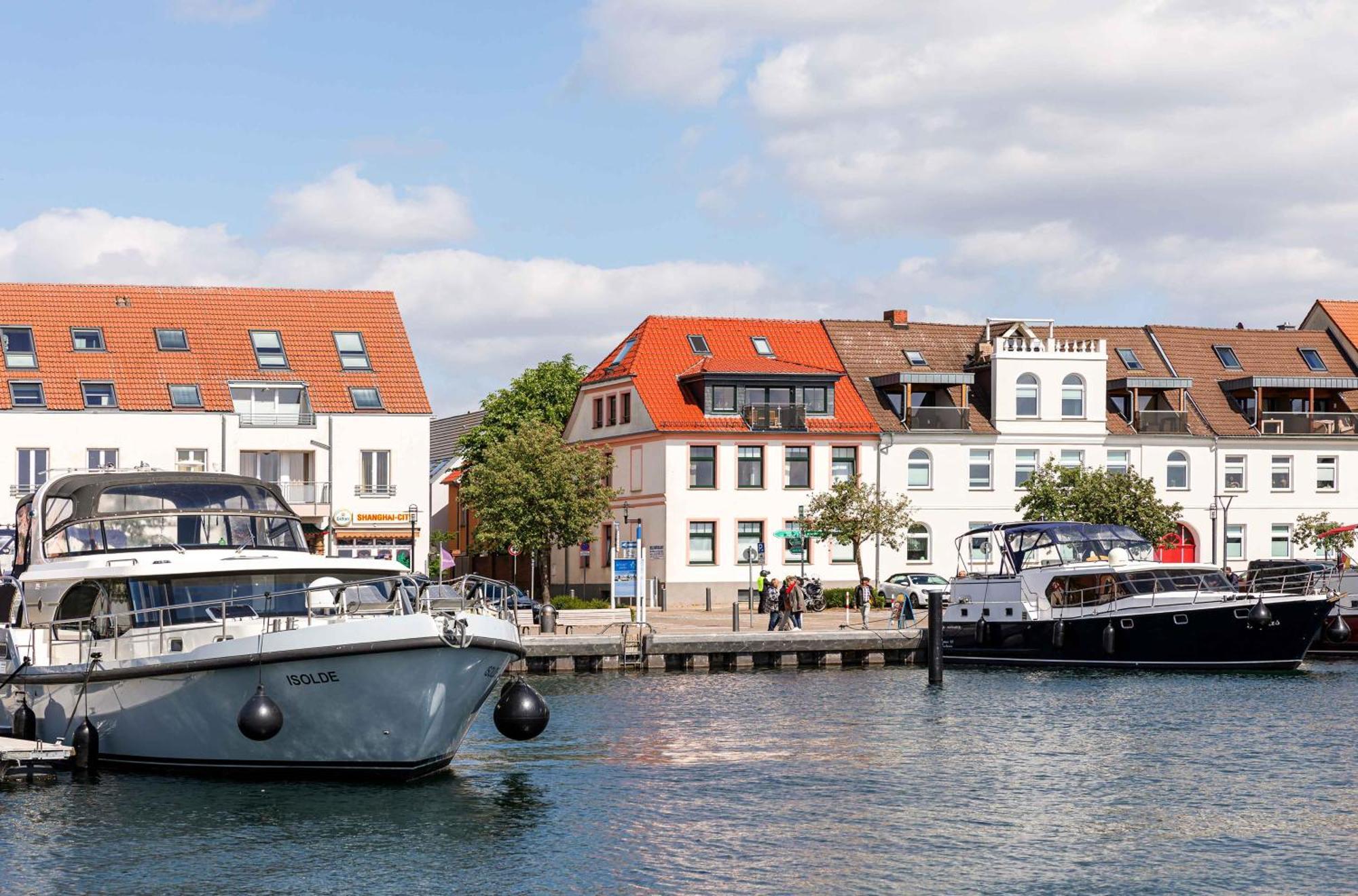 Mueritzausblick Appartement Waren  Buitenkant foto